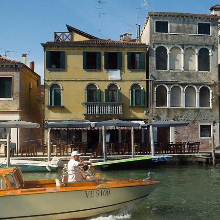 Casa Virginia Direct At The Canal Cannaregio With Own Roof Terrace ヴェネツィア エクステリア 写真
