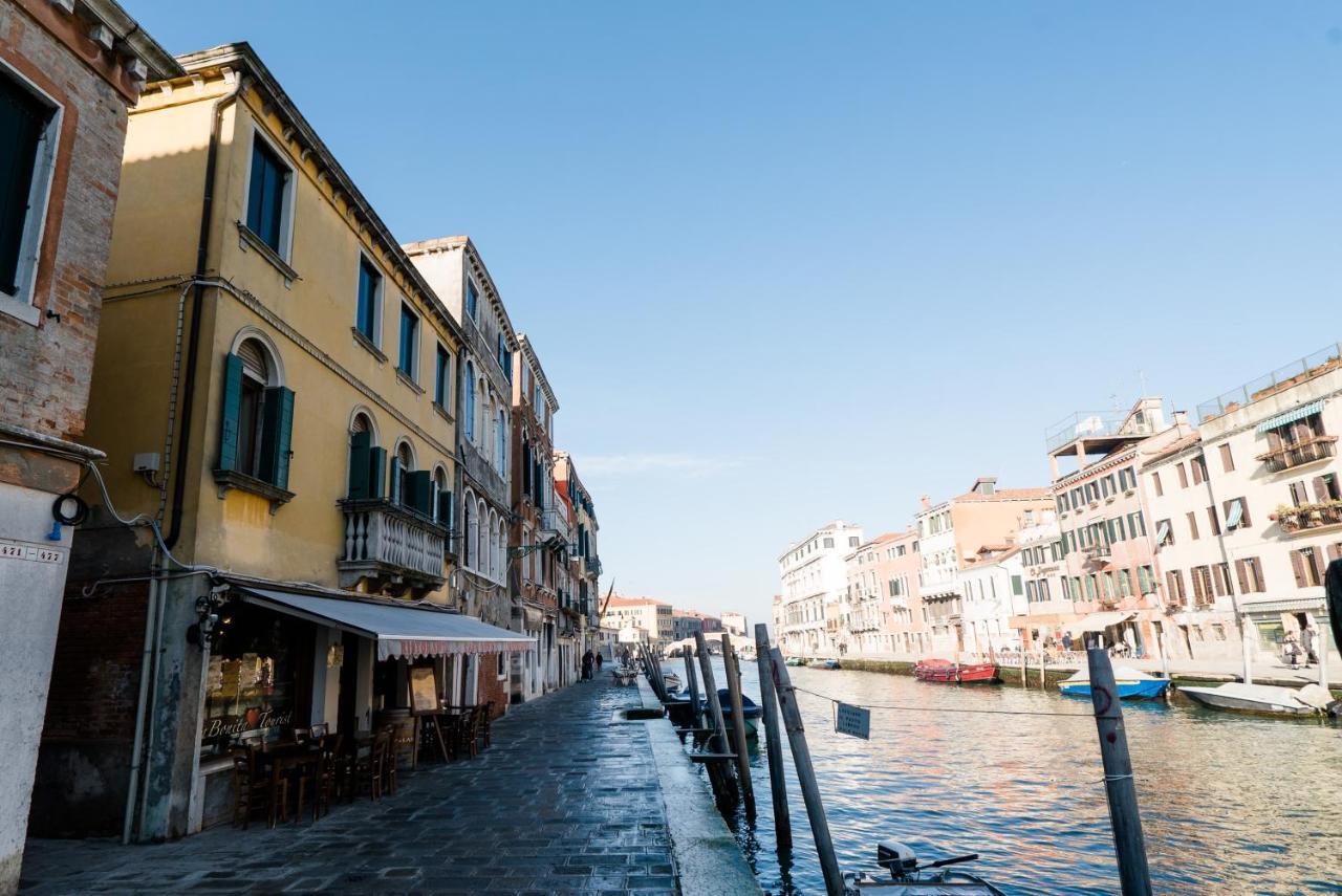 Casa Virginia Direct At The Canal Cannaregio With Own Roof Terrace ヴェネツィア エクステリア 写真