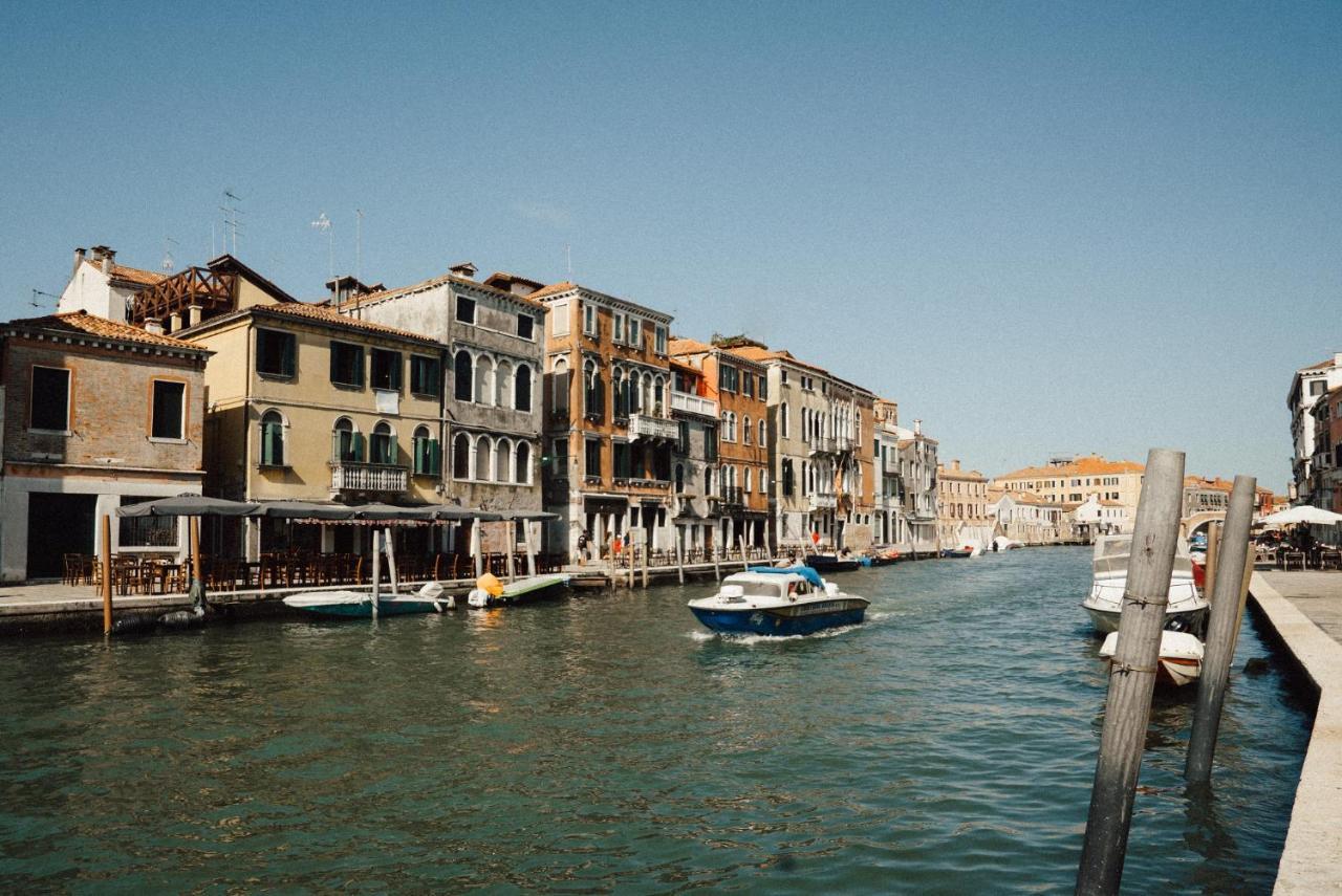 Casa Virginia Direct At The Canal Cannaregio With Own Roof Terrace ヴェネツィア エクステリア 写真