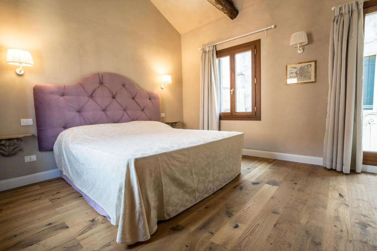 Casa Virginia Direct At The Canal Cannaregio With Own Roof Terrace ヴェネツィア エクステリア 写真