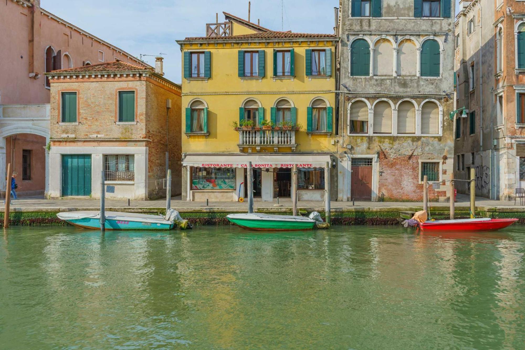 Casa Virginia Direct At The Canal Cannaregio With Own Roof Terrace ヴェネツィア エクステリア 写真